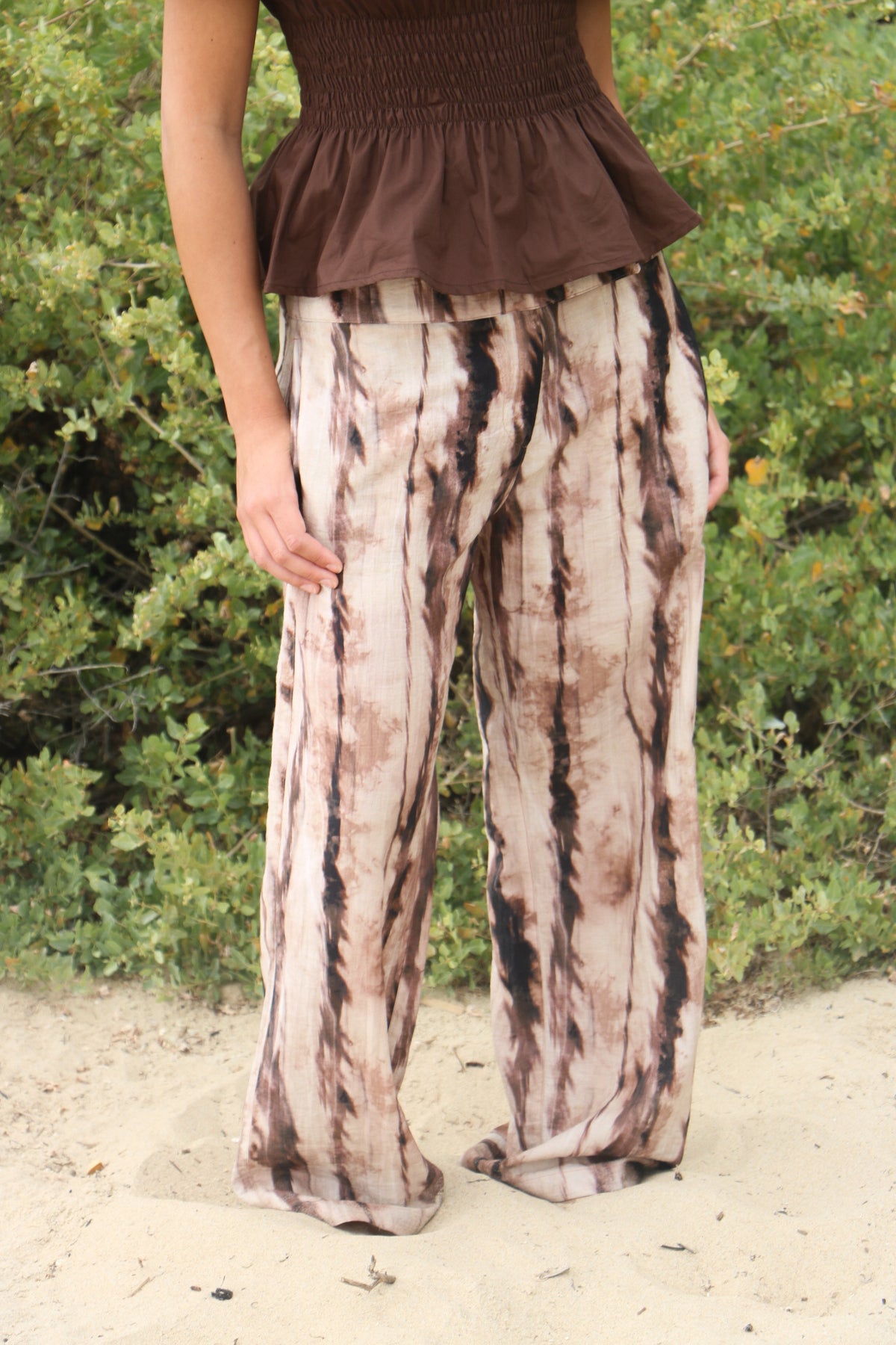 SKYE LOW WAISTED PANTS - BROWN WOOD